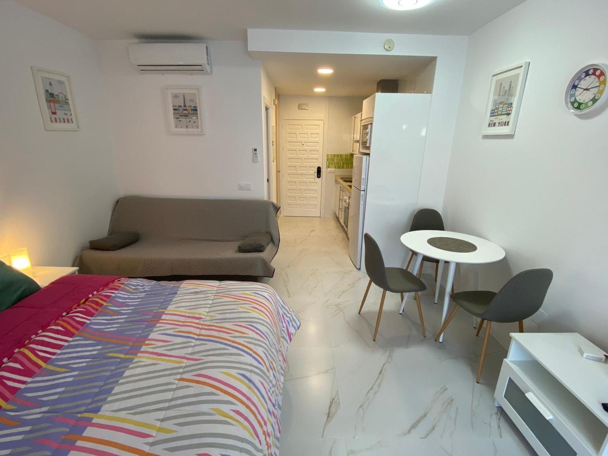 בנאלמדנה Benalbeach Loft Encatador מראה חיצוני תמונה